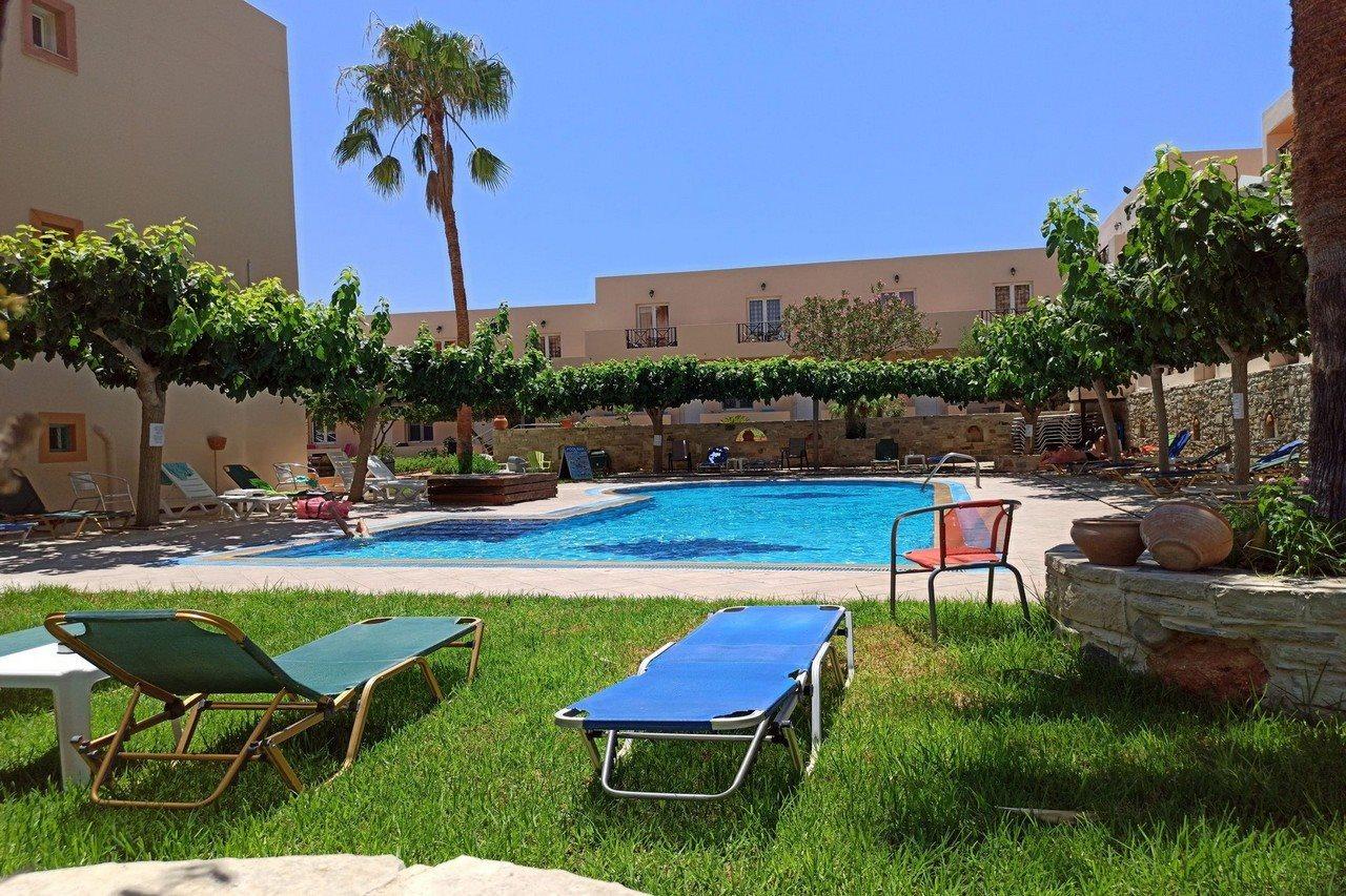 Calypso Hotel Matala Exterior foto