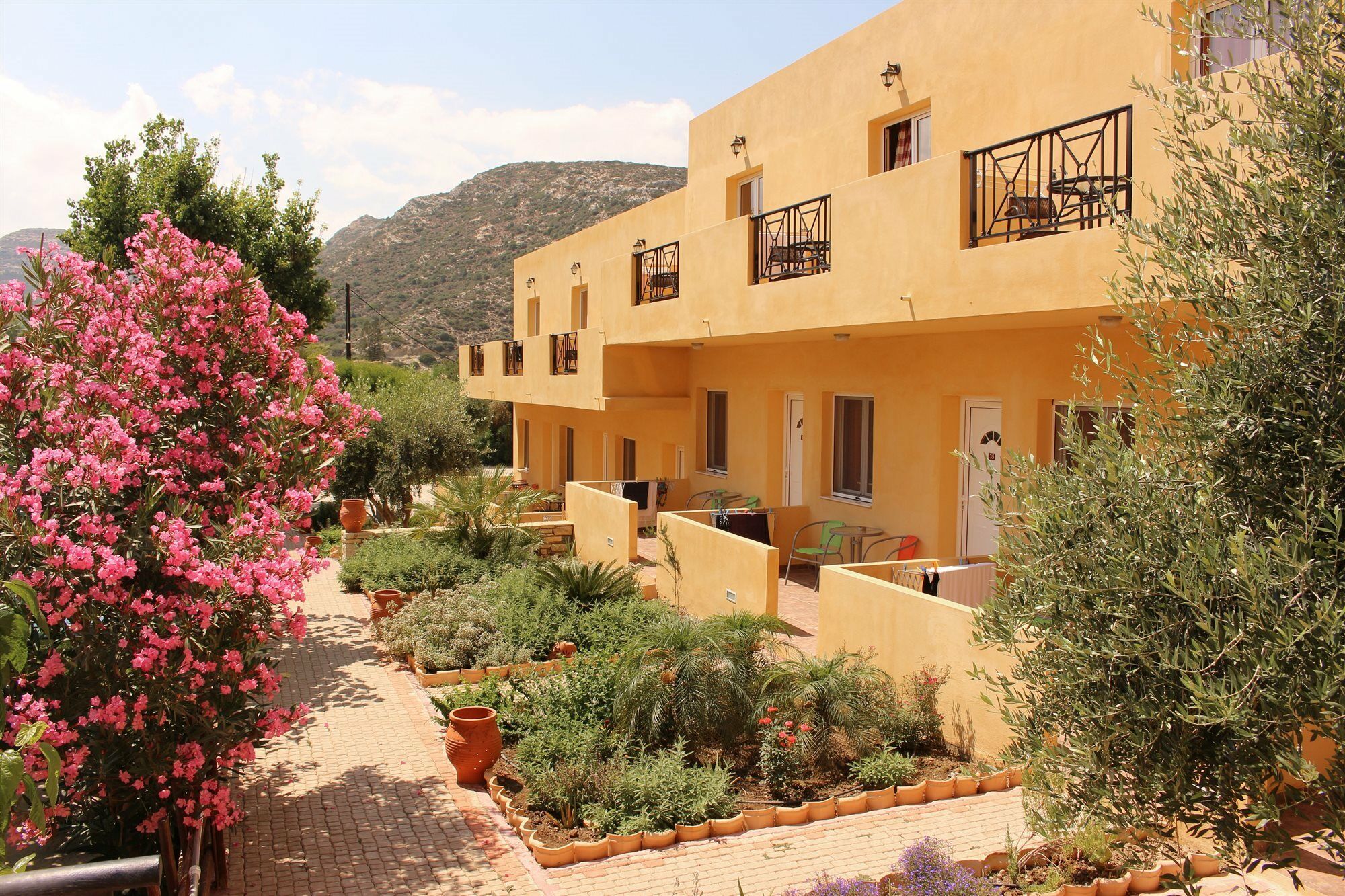 Calypso Hotel Matala Exterior foto